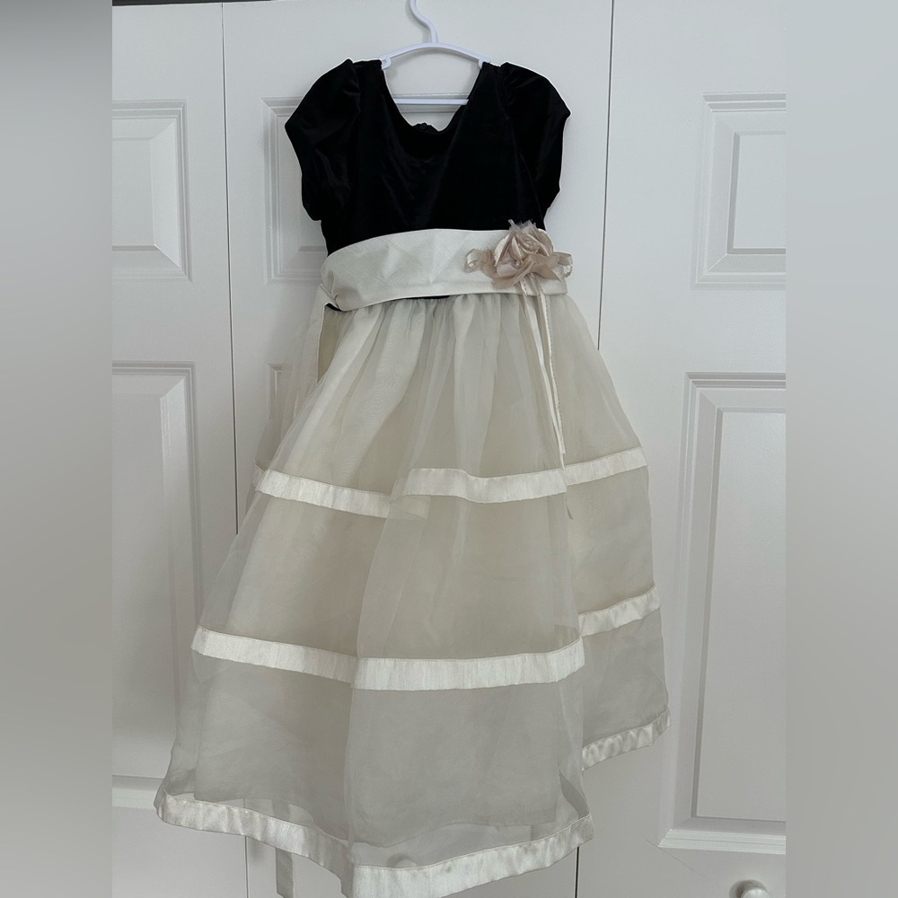 Jayne Copeland Black and Cream Formal Kids Dress